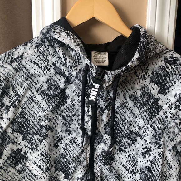 β¨ Victoria Secret PINK Snake Anorak Windbreaker Track Jacket XSmall π Like New - Picture 2 of 8